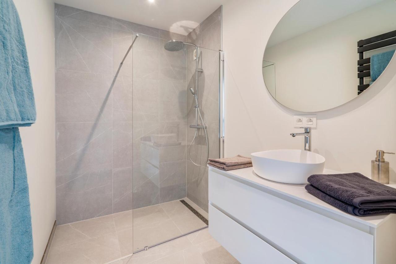 Apartamento Fantastically Located Modern With Garage Available Ostend