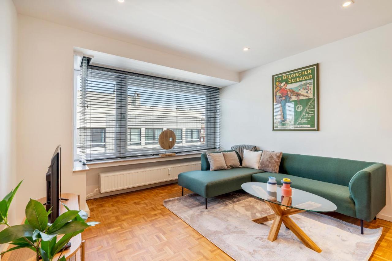 Fantastically Located Modern With Garage Available Ostend