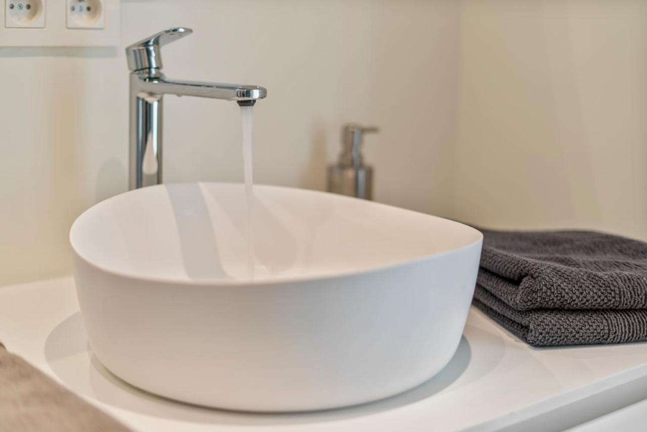 Fantastically Located Modern With Garage Available Apartamento *